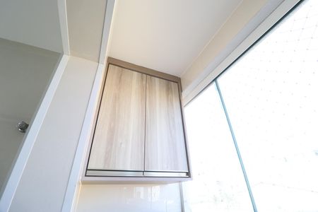 Cozinha e Área de Serviço de apartamento para alugar com 2 quartos, 62m² em Santa Mônica, Uberlândia