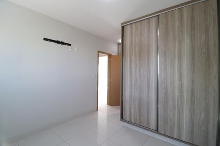 Quarto 2 - Suíte de apartamento para alugar com 2 quartos, 62m² em Santa Mônica, Uberlândia