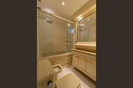 Apartamento à venda com 350m², 4 quartos e 3 vagasBanheiro Social