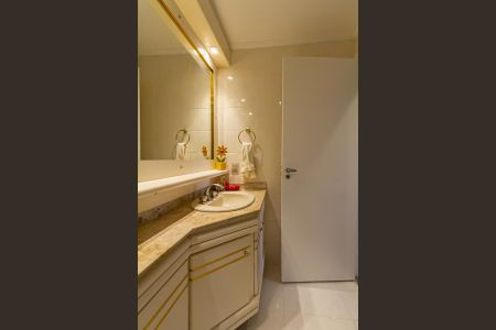Apartamento à venda com 350m², 4 quartos e 3 vagasBanheiro Social