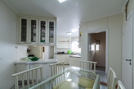 Apartamento à venda com 350m², 4 quartos e 3 vagasCozinha