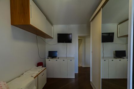 Apartamento à venda com 350m², 4 quartos e 3 vagasQuarto 2