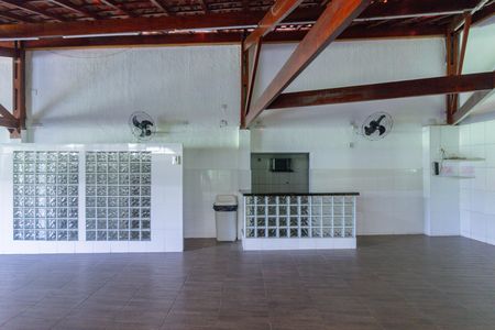 Apartamento para alugar com 47m², 2 quartos e 1 vaga Apartamento para alugar com 47m², 2 quartos e 1 vagaÁrea comum - Salão de festas