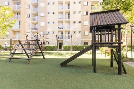 Apartamento para alugar com 76m², 2 quartos e 1 vaga Apartamento para alugar com 76m², 2 quartos e 1 vagaÁrea comum - Playground