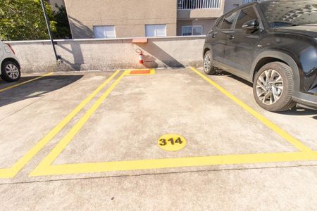 Apartamento para alugar com 76m², 2 quartos e 1 vaga Apartamento para alugar com 76m², 2 quartos e 1 vagaGaragem