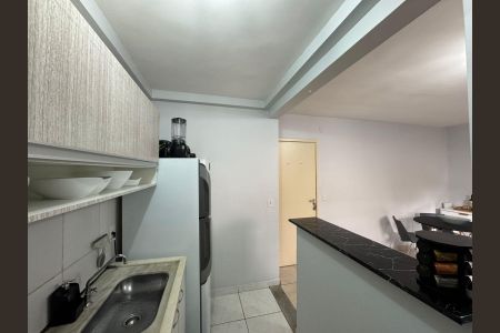 Cozinha de apartamento para alugar com 2 quartos, 60m² em Setor Negrão de Lima, Goiânia