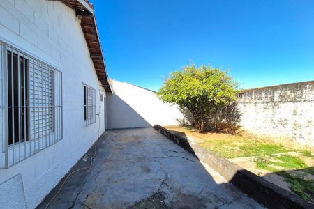 Quintal  de casa para alugar com 3 quartos, 80m² em Jardim Roseira, Campinas