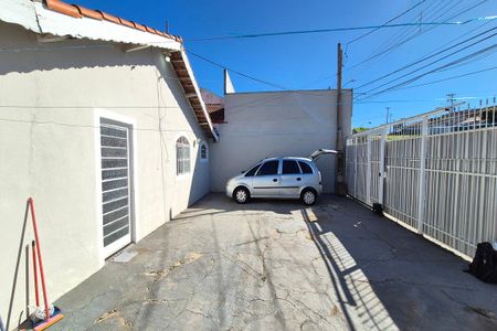 Garagem  de casa para alugar com 3 quartos, 80m² em Jardim Roseira, Campinas