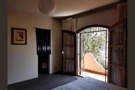 Casa à venda com 4 quartos, 200m² em Jardim Umuarama, São Paulo