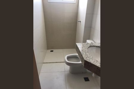 Apartamento à venda com 64m², 2 quartos e 1 vaga Apartamento à venda com 64m², 2 quartos e 1 vagaBanheiro