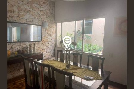 Casa à venda com 6 quartos, 282m² em Cidade Vargas, São Paulo