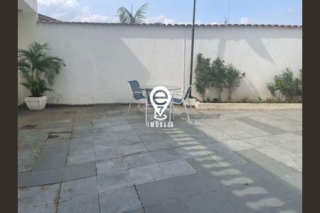 Casa à venda com 6 quartos, 282m² em Cidade Vargas, São Paulo