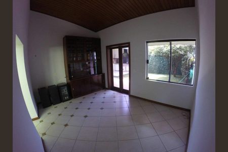 Casa à venda com 4 quartos, 240m² em Moema, São Paulo