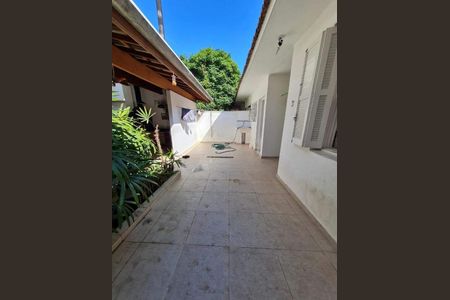Casa à venda com 3 quartos, 230m² em Campo Belo, São Paulo