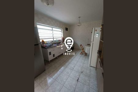 Casa à venda com 3 quartos, 125m² em Vila Brasilina, São Paulo