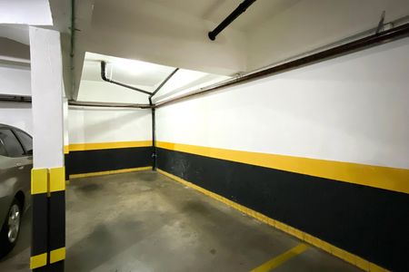 Apartamento à venda com 140m², 3 quartos e 3 vagas Apartamento à venda com 140m², 3 quartos e 3 vagasVagas