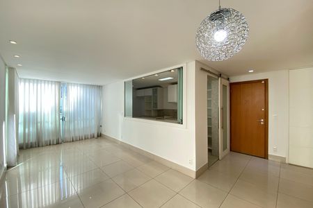 Apartamento à venda com 140m², 3 quartos e 3 vagas Apartamento à venda com 140m², 3 quartos e 3 vagasSala