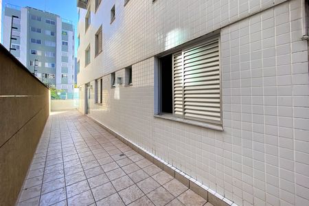 Apartamento à venda com 140m², 3 quartos e 3 vagas Apartamento à venda com 140m², 3 quartos e 3 vagasVaranda