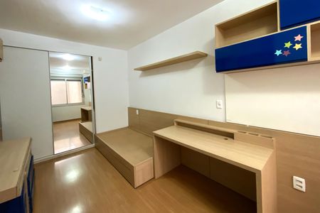 Apartamento à venda com 140m², 3 quartos e 3 vagas Apartamento à venda com 140m², 3 quartos e 3 vagasQuarto 2