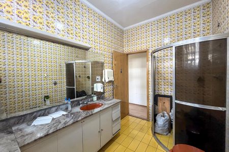Banheiro de casa para alugar com 5 quartos, 260m² em Cursino, São Paulo