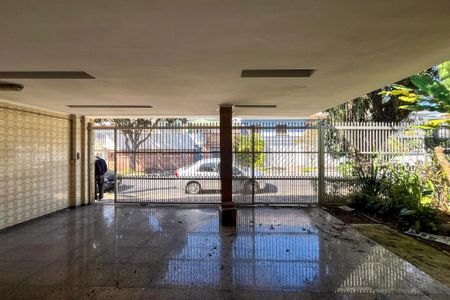 Garagem de casa para alugar com 5 quartos, 260m² em Cursino, São Paulo
