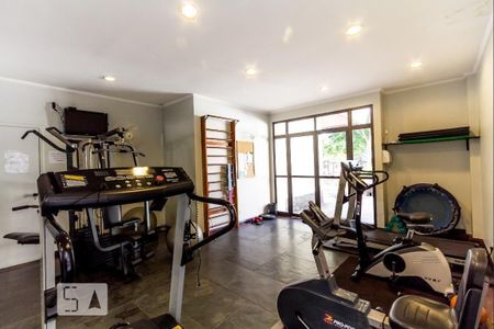 Apartamento para alugar com 180m², 4 quartos e 3 vagas Apartamento para alugar com 180m², 4 quartos e 3 vagasÁrea comum - Academia