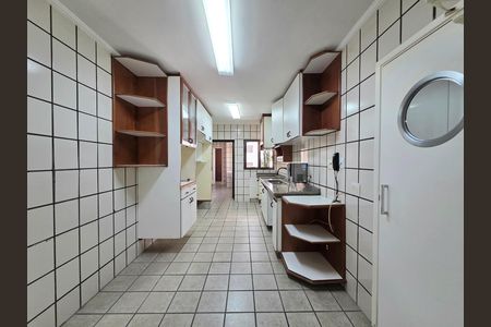 Apartamento para alugar com 180m², 4 quartos e 3 vagas Apartamento para alugar com 180m², 4 quartos e 3 vagasCozinha
