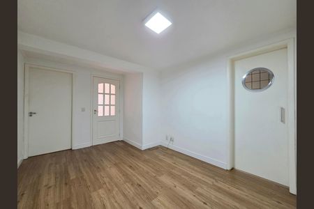 Apartamento para alugar com 180m², 4 quartos e 3 vagas Apartamento para alugar com 180m², 4 quartos e 3 vagasCorredor