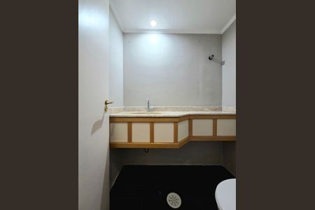Apartamento para alugar com 180m², 4 quartos e 3 vagas Apartamento para alugar com 180m², 4 quartos e 3 vagasLavabo