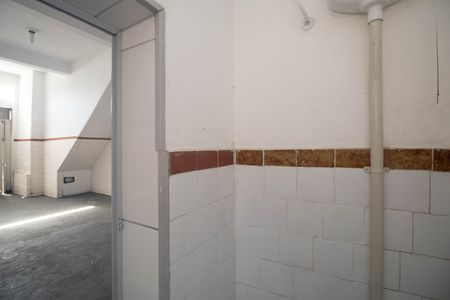 Banheiro de casa para alugar com 1 quarto, 50m² em Vila Guilherme, São Paulo