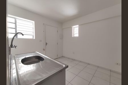 Studio para alugar com 30m², 1 quarto e sem vaga Studio para alugar com 30m², 1 quarto e sem vagaSala/Cozinha