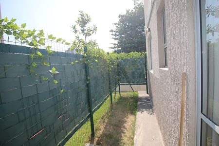 Varanda de apartamento para alugar com 2 quartos, 1m² em Parque Colúmbia, Rio de Janeiro