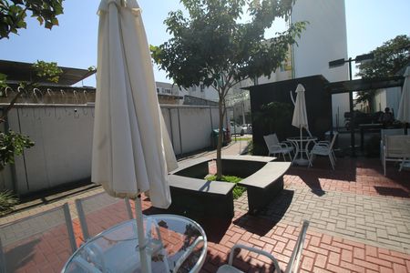 Apartamento para alugar com 1m², 2 quartos e sem vagaÁrea comum - Piscina