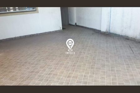 Casa à venda com 3 quartos, 160m² em Vila Gumercindo, São Paulo