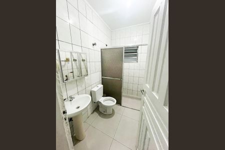 Casa à venda com 216m², 2 quartos e sem vaga Casa à venda com 216m², 2 quartos e sem vagaBanheiro casa 2