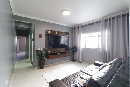 Casa à venda com 216m², 2 quartos e sem vaga Casa à venda com 216m², 2 quartos e sem vagaSala