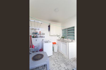 Casa à venda com 216m², 2 quartos e sem vaga Casa à venda com 216m², 2 quartos e sem vagaÁrea de serviço