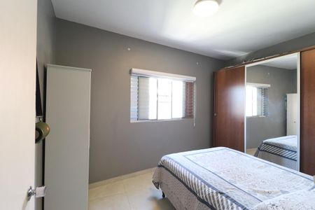Casa à venda com 216m², 2 quartos e sem vaga Casa à venda com 216m², 2 quartos e sem vagaQuarto 1
