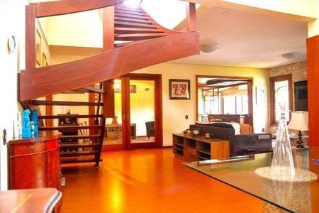 Apartamento à venda com 3 quartos, 650m² em Petrópolis, Porto Alegre