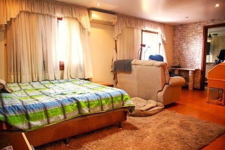 Apartamento à venda com 3 quartos, 650m² em Petrópolis, Porto Alegre