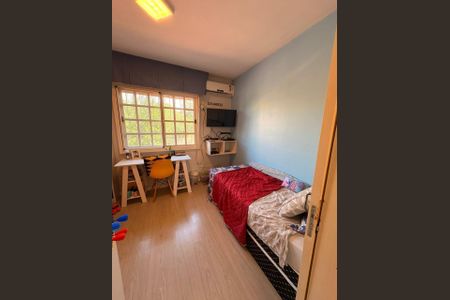 Casa à venda com 3 quartos, 110m² em Jardim Itu, Porto Alegre