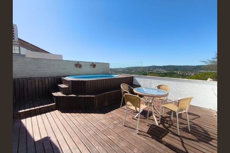 Casa à venda com 209m², 3 quartos e 2 vagas