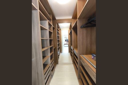 Casa à venda com 209m², 3 quartos e 2 vagas