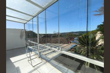 Casa à venda com 209m², 3 quartos e 2 vagas