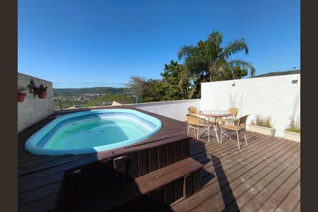 Casa à venda com 209m², 3 quartos e 2 vagas