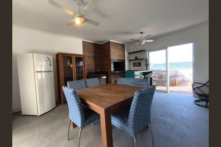 Casa à venda com 209m², 3 quartos e 2 vagas