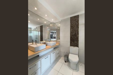 Casa à venda com 209m², 3 quartos e 2 vagas
