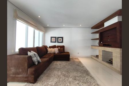 Casa à venda com 209m², 3 quartos e 2 vagas
