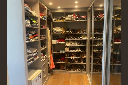 Apartamento à venda com 336m², 3 quartos e 4 vagas