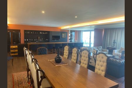 Apartamento à venda com 336m², 3 quartos e 4 vagas